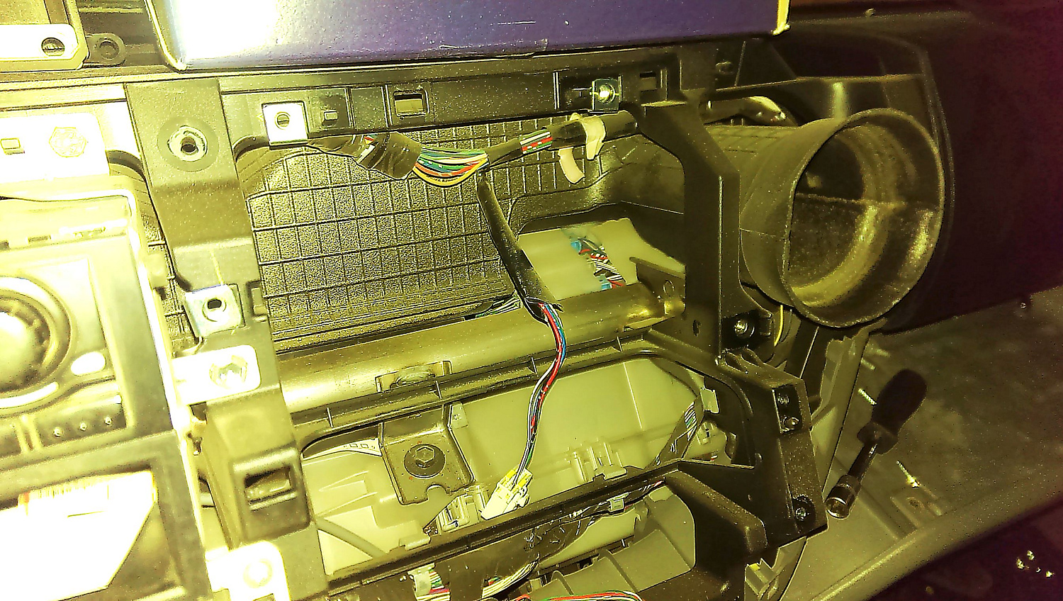 Тахограф на Hino 300